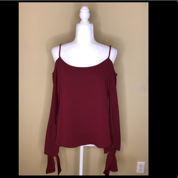 BCBGMaxAzria Tops - BCBGMAXAZRIA Cold Shoulder exaggerated sleeves Sm